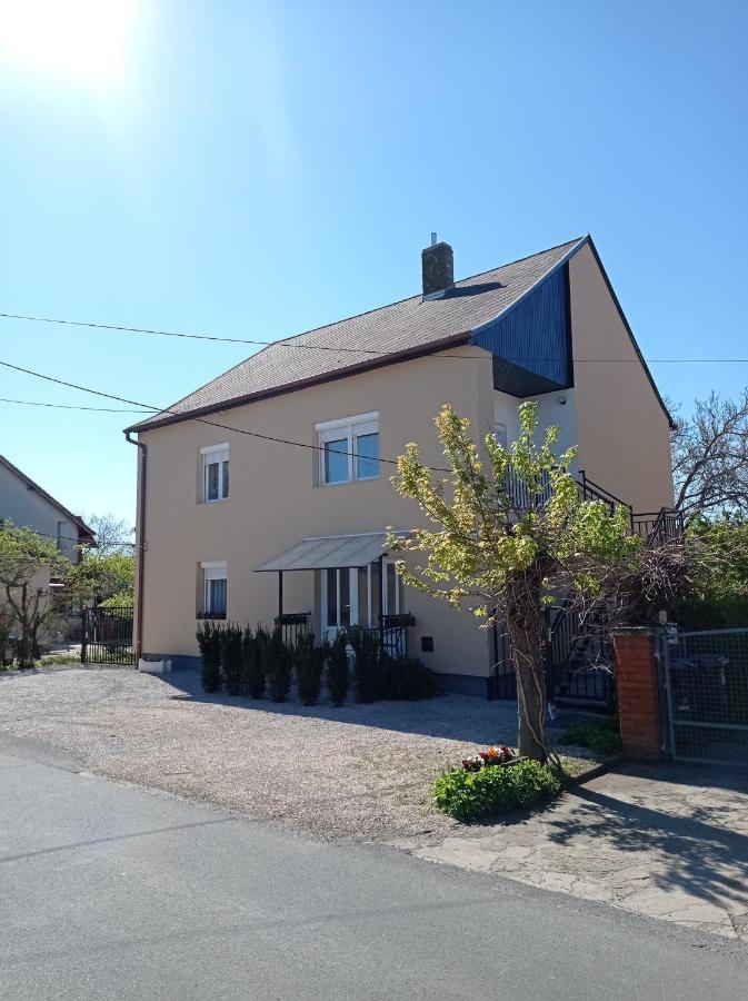 Joe Beach Apartman Keszthely Eksteriør billede